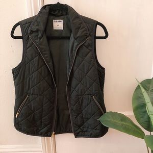 Old Navy -puffer vest